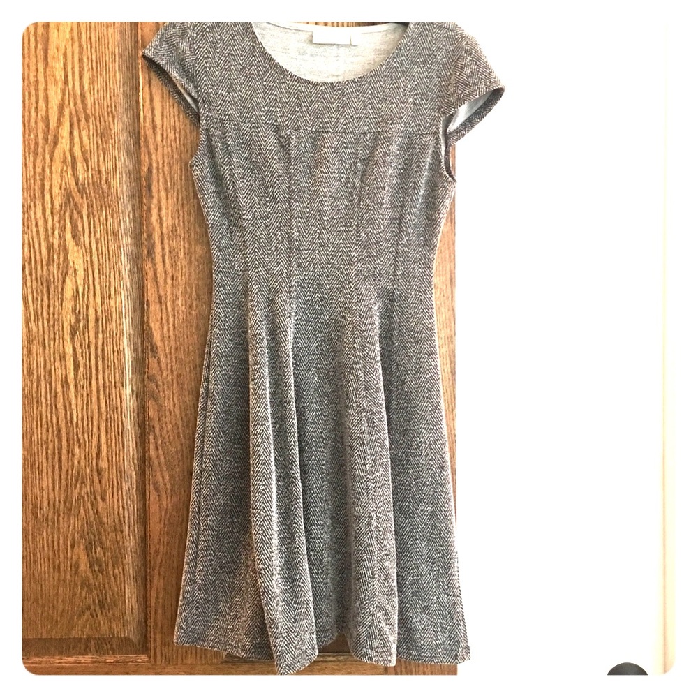 Cute Gray/White dress Size Small